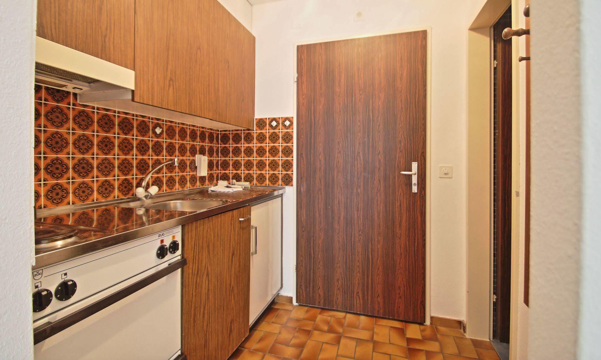 Serviced Apartments Wallis Morel Exterior photo